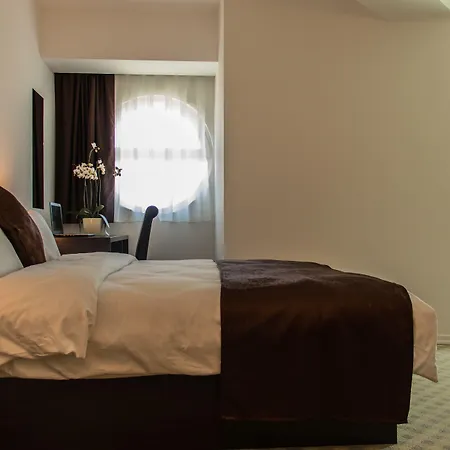 Western Galla Hotel 4*