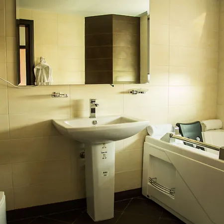 Western Galla Hotel 4*